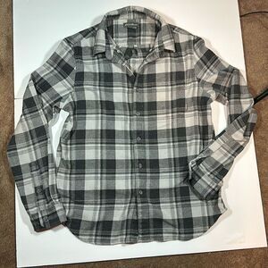 Eddie Bauer button down mens medium shirt